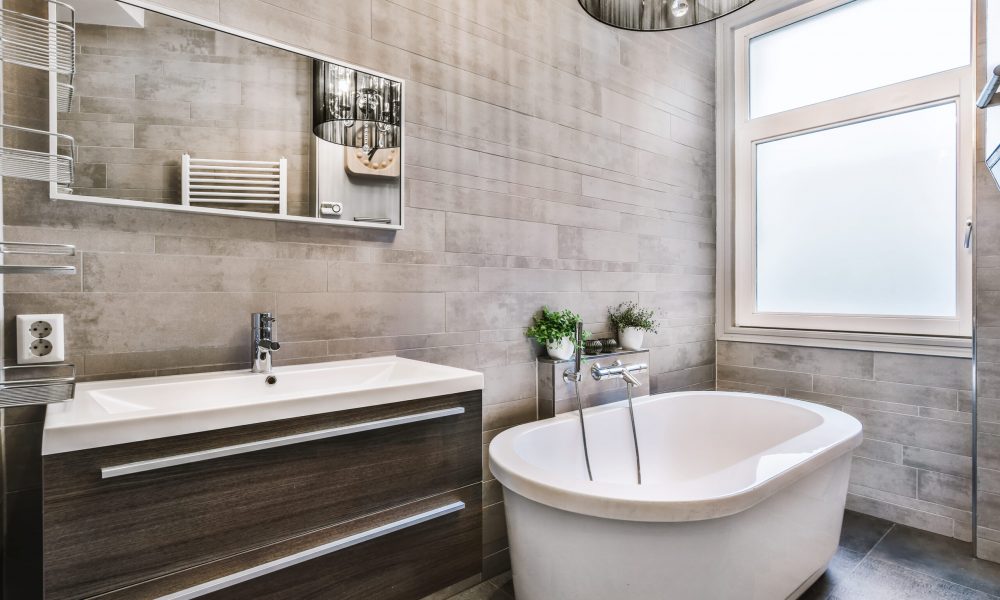 Interior design of beautiful and elegant bathroom