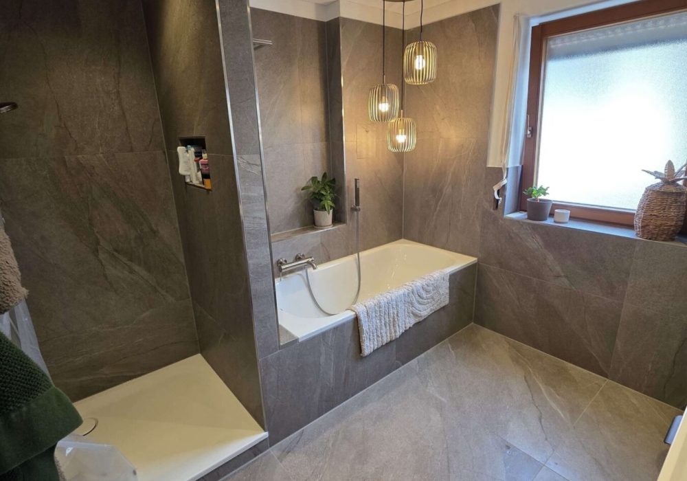 f99b3002-d53d-48b5-b52a-2709ee7fa0bb